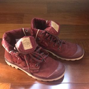 Palladium convertible boots. Red size 7